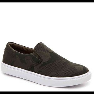 Steve Madden size 6.5 camo style sneakers.